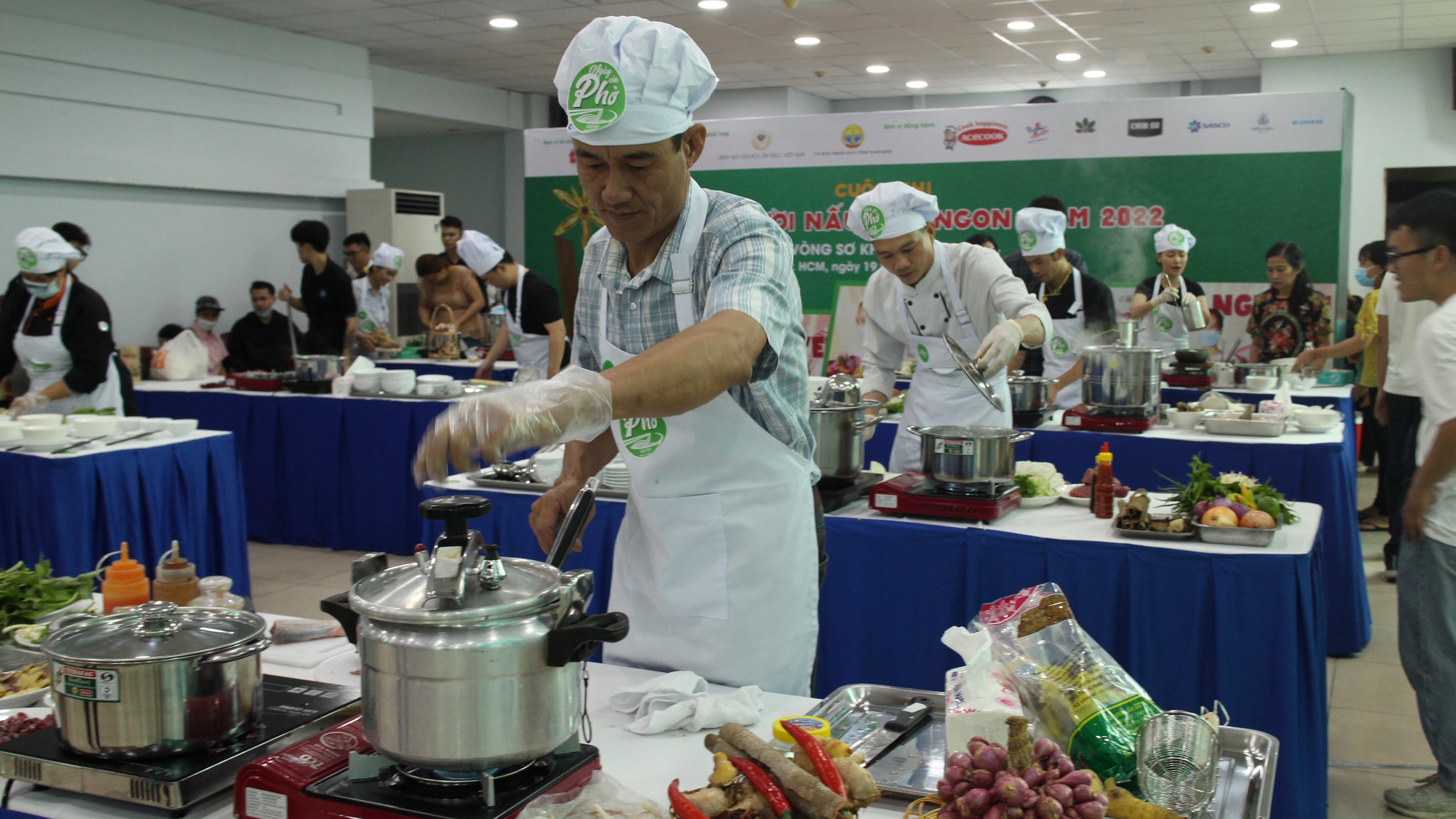 Tôn vinh hương vị phở Việt
