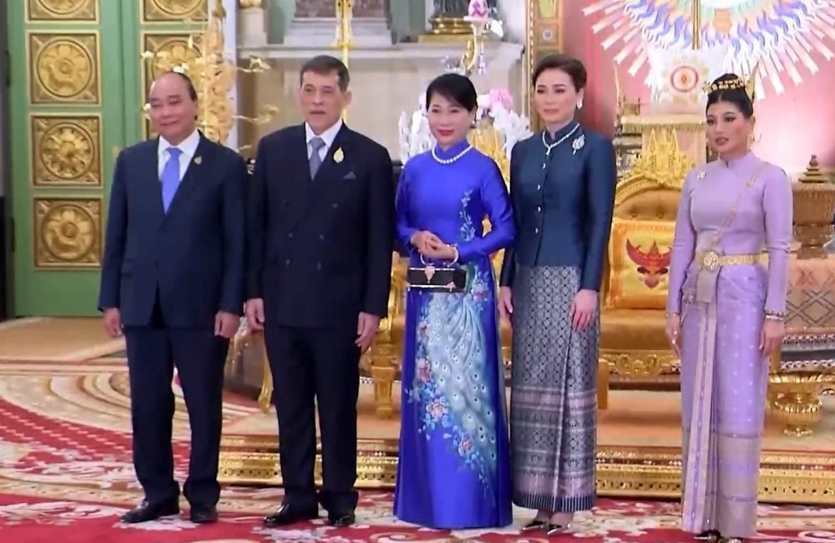 Chủ tịch nước và Phu nhân hội kiến Nhà vua và Hoàng hậu Thái Lan