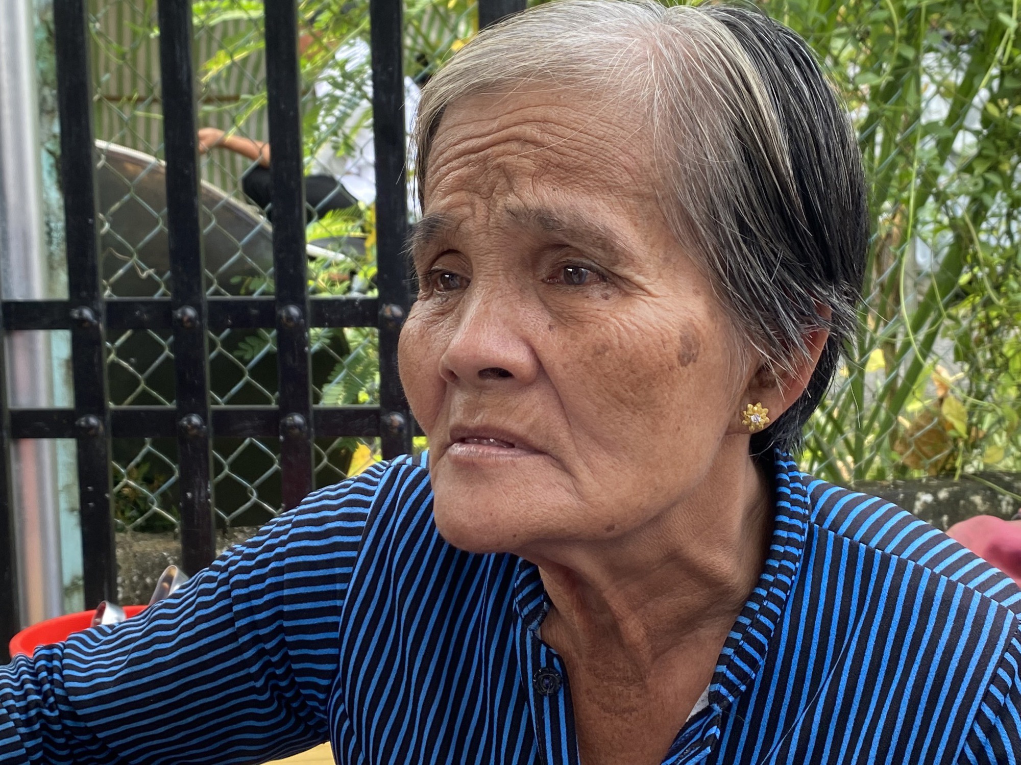 Tang thương cả gia đ&igrave;nh c&ocirc;ng nh&acirc;n ra đi v&igrave; tai nạn giao th&ocirc;ng - Ảnh 3.