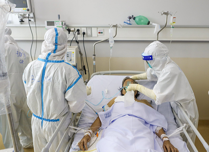 Dịch COVID-19 hôm nay: Số bệnh nhân nặng tăng cao nhất nhiều tuần qua