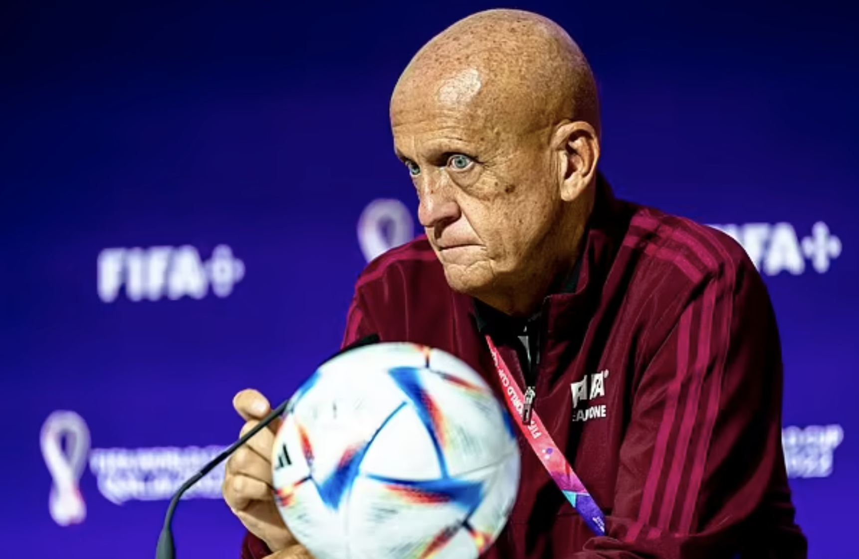 "Vua áo đen" Pierluigi Collina: Trọng tài nữ là điểm sáng tại World Cup 2022