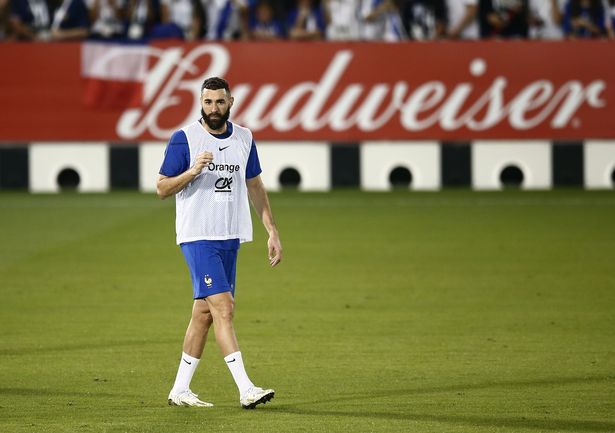 Benzema đột ngột phải chia tay World Cup, tuyển Pháp lao đao - Ảnh 1.