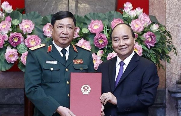 Chủ tịch nước trao quyết định thăng quân hàm Thượng tướng quân đội
