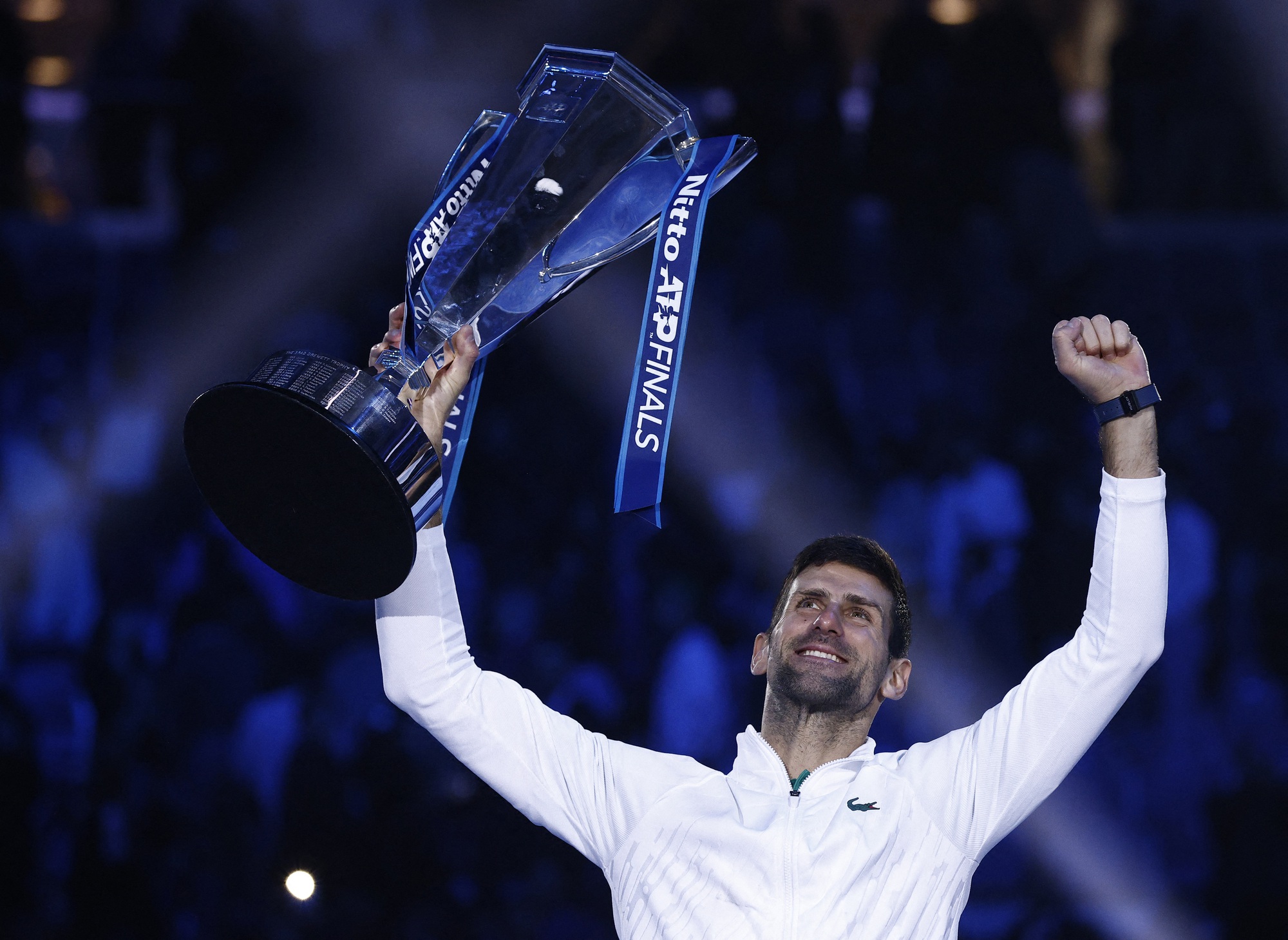 Djokovic san bằng kỷ lục của Federer tại ATP Finals