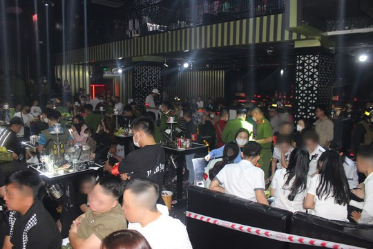 Vụ đột kích vũ trường Hoàng Gia: Hơn 150 người dương tính với ma túy