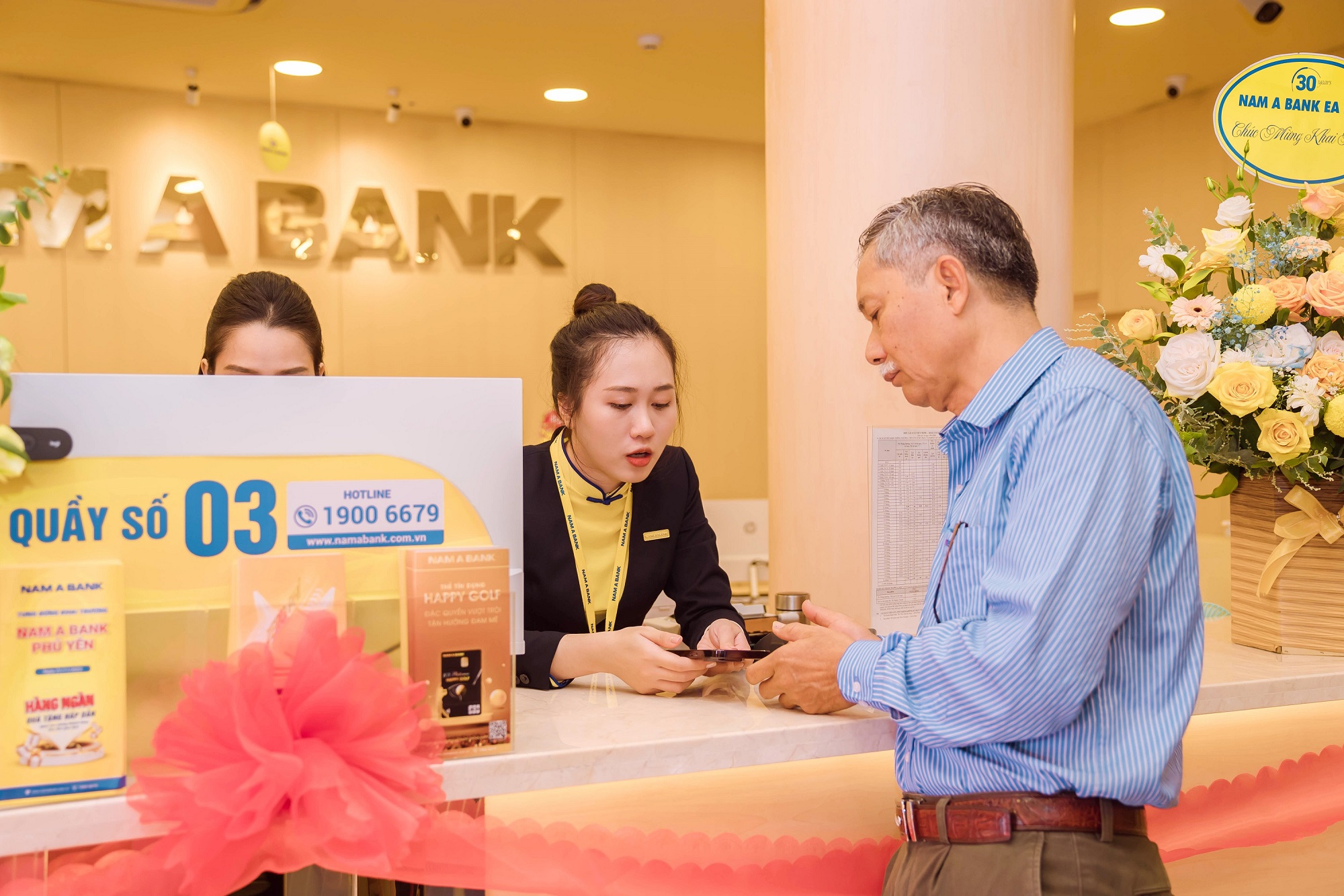 Đ&aacute;p ứng nhu cầu giao dịch cuối năm, Nam A Bank th&ecirc;m điểm kinh doanh - Ảnh 2.
