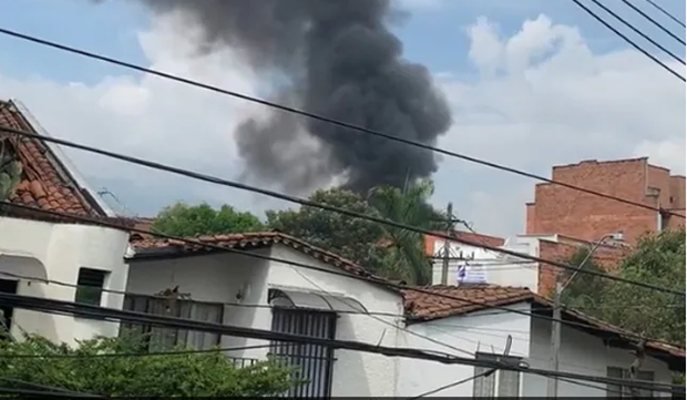 Colombia: Máy bay lao xuống khu dân cư, không ai trên khoang sống sót