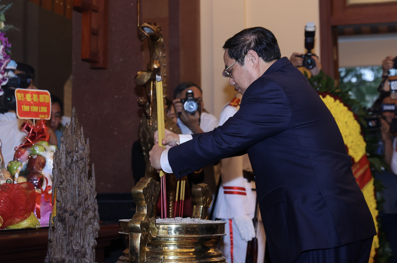 L&atilde;nh đạo Đảng, Nh&agrave; nước dự nhiều hoạt động tưởng niệm cố Thủ tướng V&otilde; Văn Kiệt - Ảnh 1.
