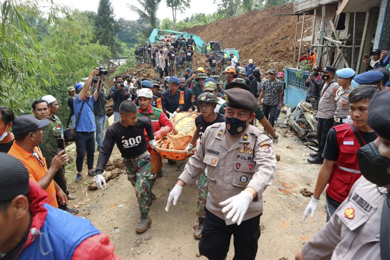 Động đất Indonesia: Thương vong lên gần 1.300, báo cáo đau lòng từ 51 trường học