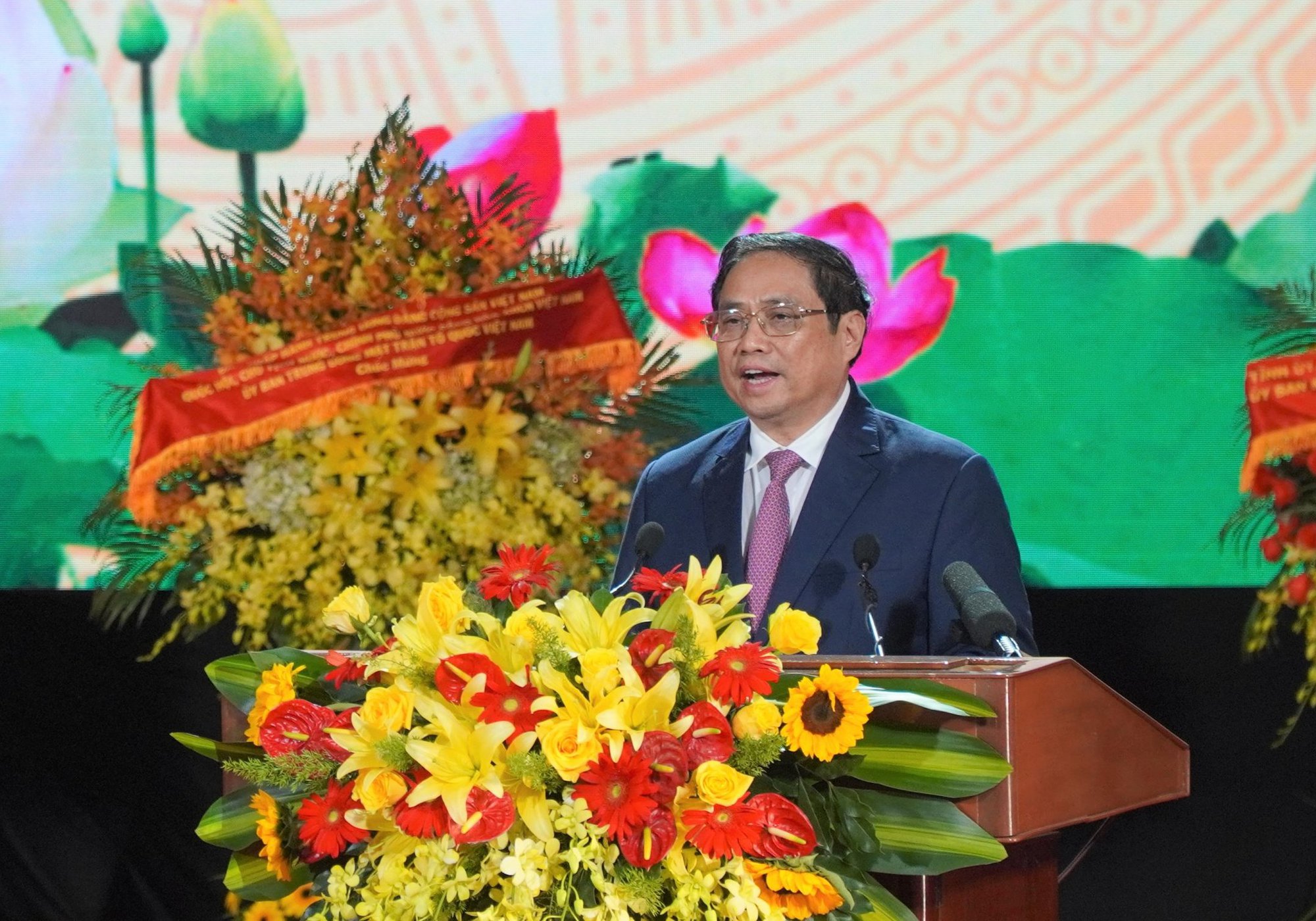Ra sức học tập, noi gương Thủ tướng V&otilde; Văn Kiệt v&agrave; c&aacute;c vị c&aacute;ch mạng tiền bối - Ảnh 3.