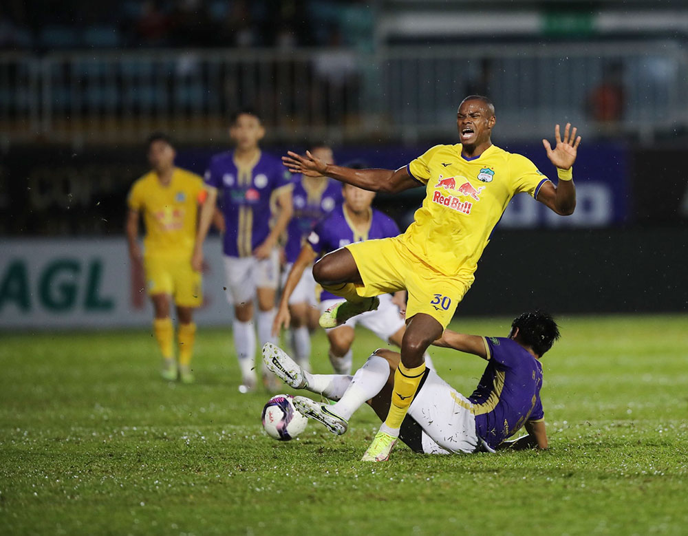 Hấp dẫn m&agrave;n so t&agrave;i giữa H&agrave; Nội FC v&agrave; HAGL - Ảnh 3.