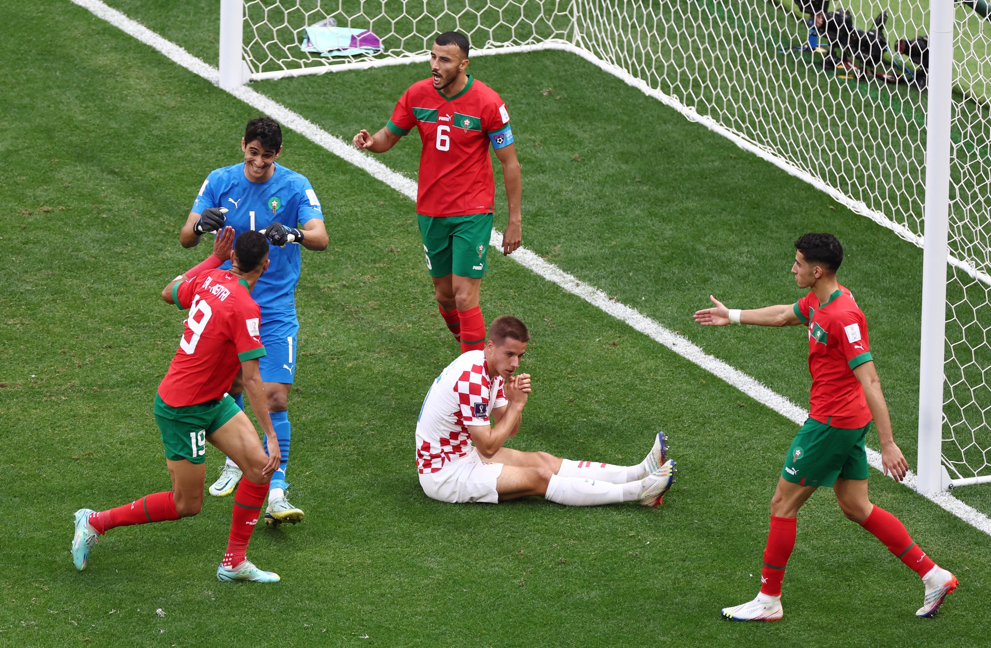 World Cup 2022: Á quân thế giới gặp khó ở trận mở màn bảng F - Ảnh 8.
