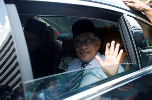Malaysia c&oacute; thủ tướng mới sau chuỗi ng&agrave;y bế tắc - Ảnh 2.