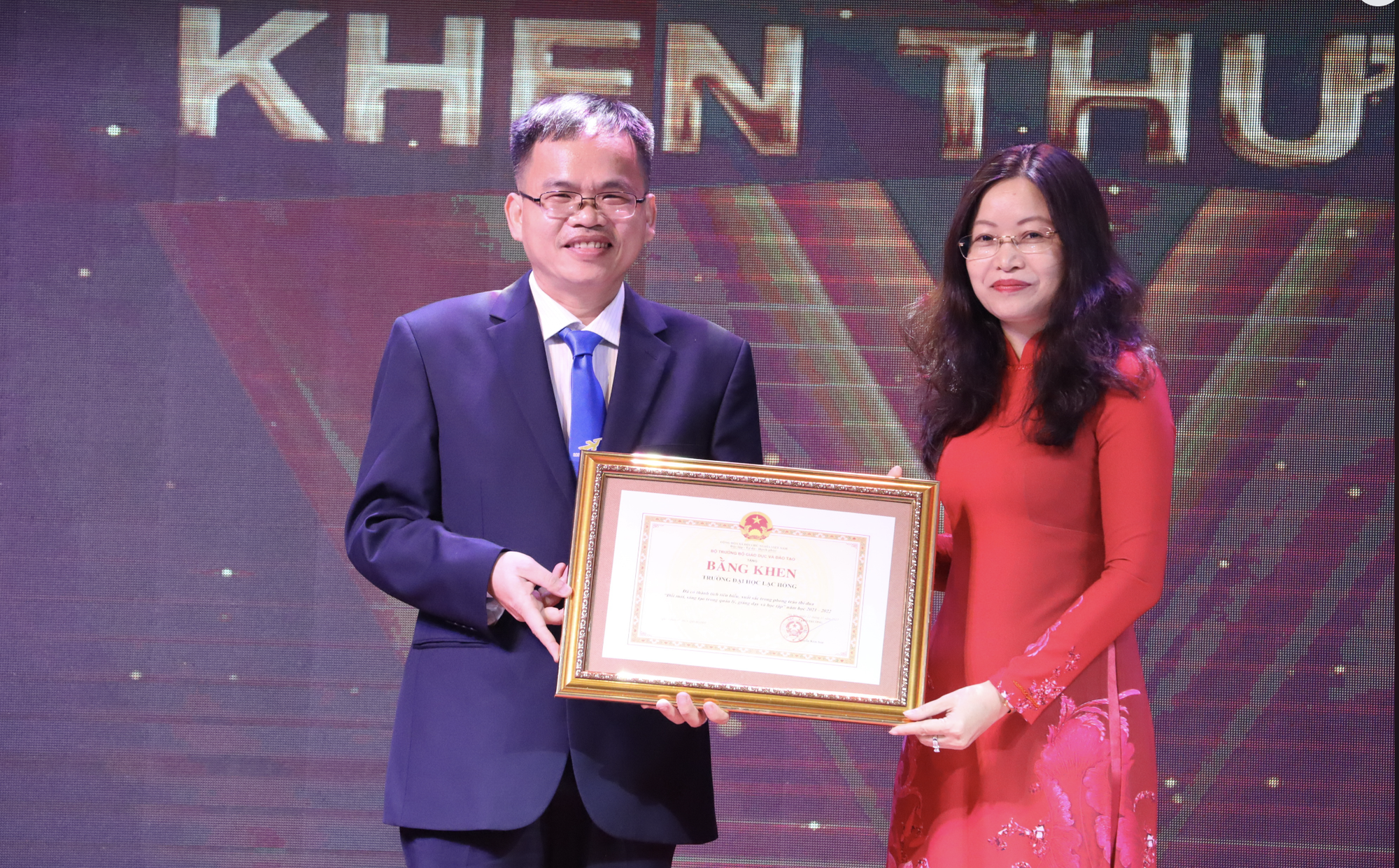Trường ĐH Lạc Hồng kỷ niệm 25 năm th&agrave;nh lập - Ảnh 1.