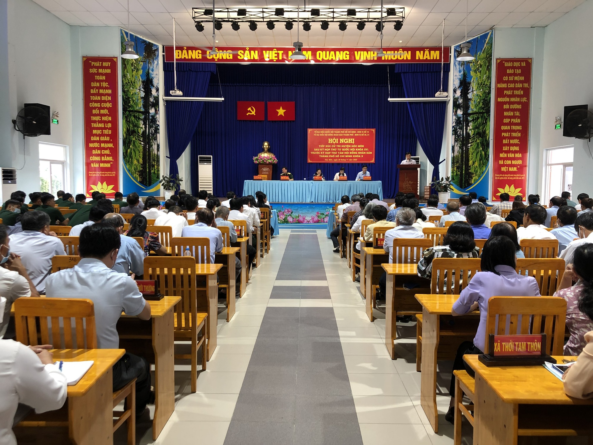 Chủ tịch huyện H&oacute;c M&ocirc;n n&oacute;i về 23 dự &aacute;n được quan t&acirc;m tr&ecirc;n địa b&agrave;n - Ảnh 1.