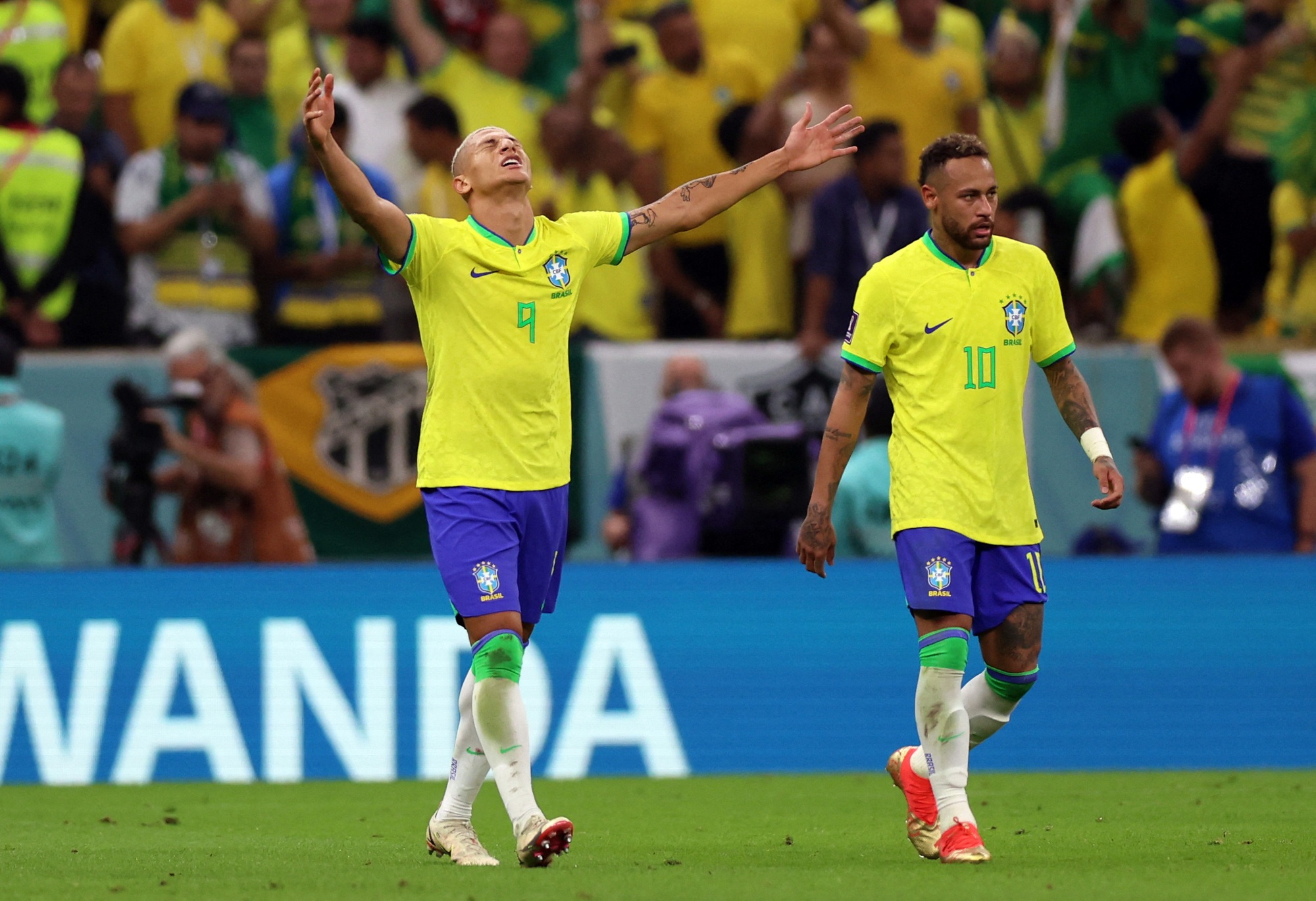 Neymar dính chấn thương, Selecao thót tim nguyện cầu - Ảnh 9.