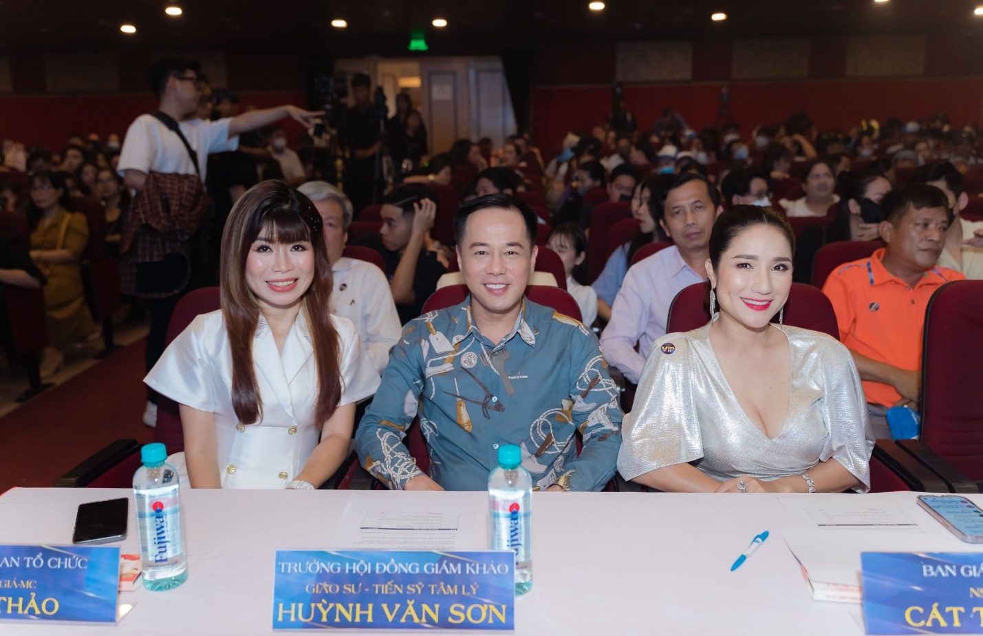 Diễn giả MC Thi Thảo dẫn &ldquo;Chuyện đ&ecirc;m muộn&rdquo; &ndash; VTV3  - Ảnh 5.