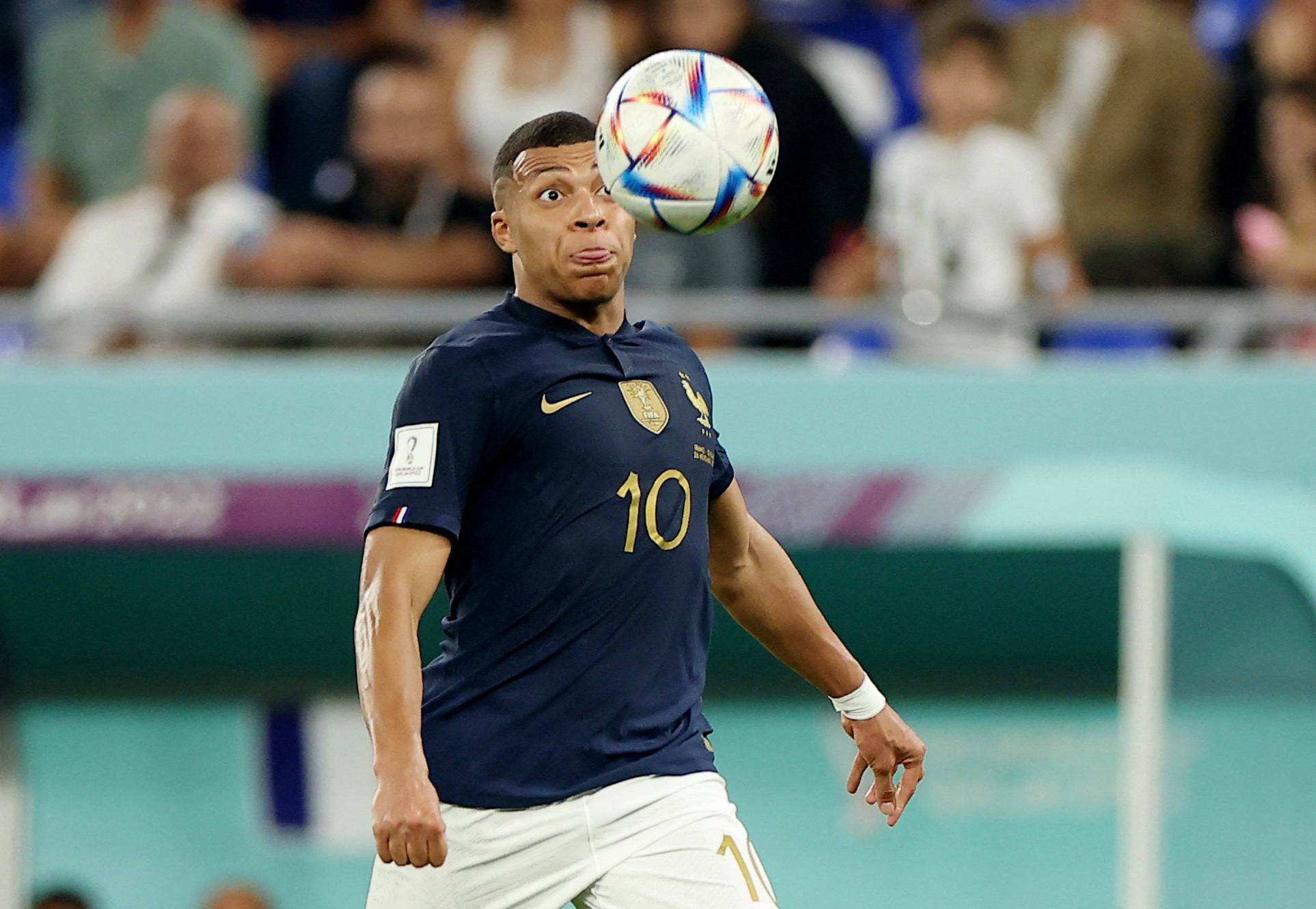 Mbappe lập c&uacute; đ&uacute;p, tuyển Ph&aacute;p sớm gi&agrave;nh suất v&agrave;o v&ograve;ng 1/8 World Cup 2022 - Ảnh 6.