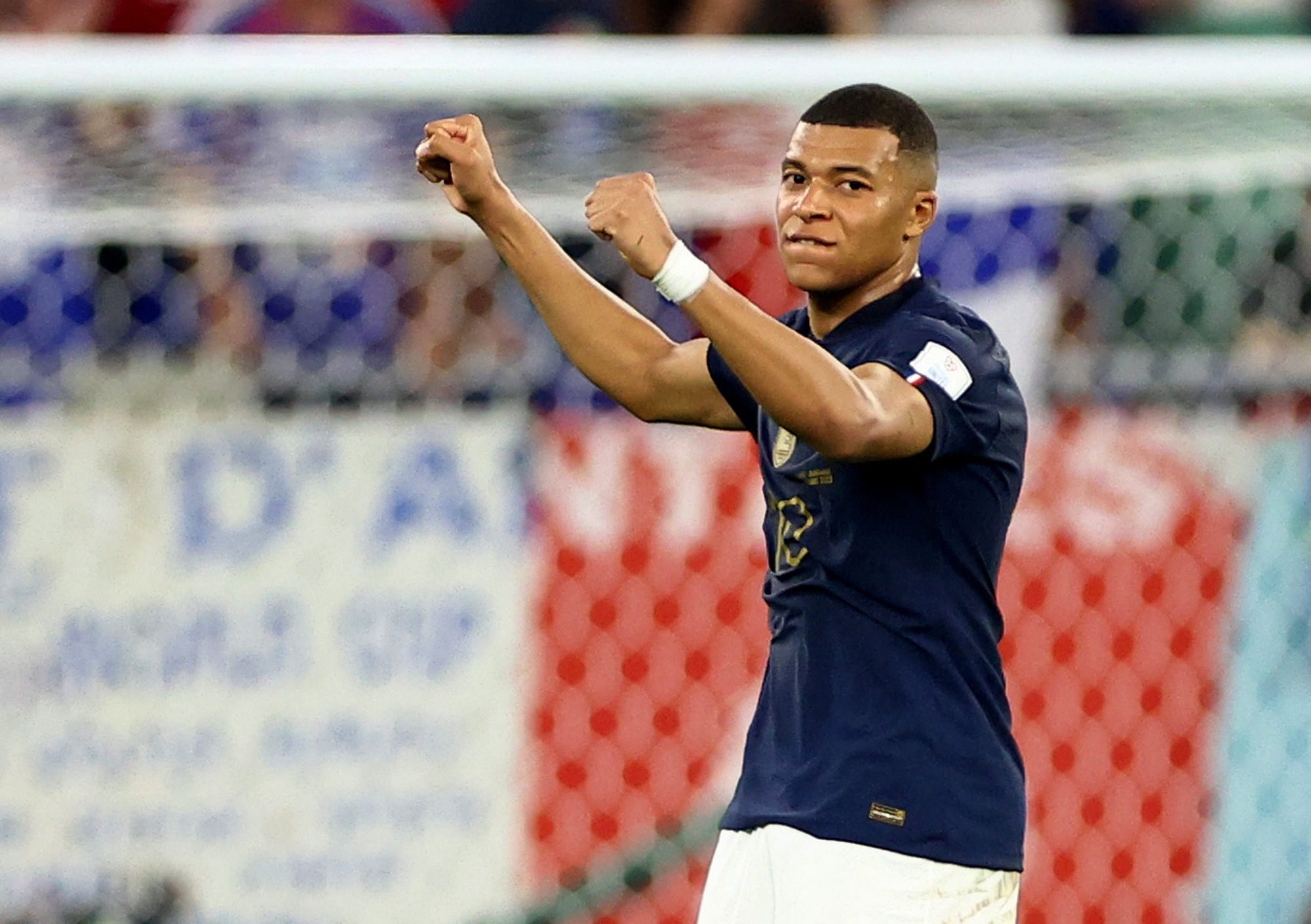 Mbappe lập cú đúp, tuyển Pháp sớm giành suất vào vòng 1/8 World Cup 2022