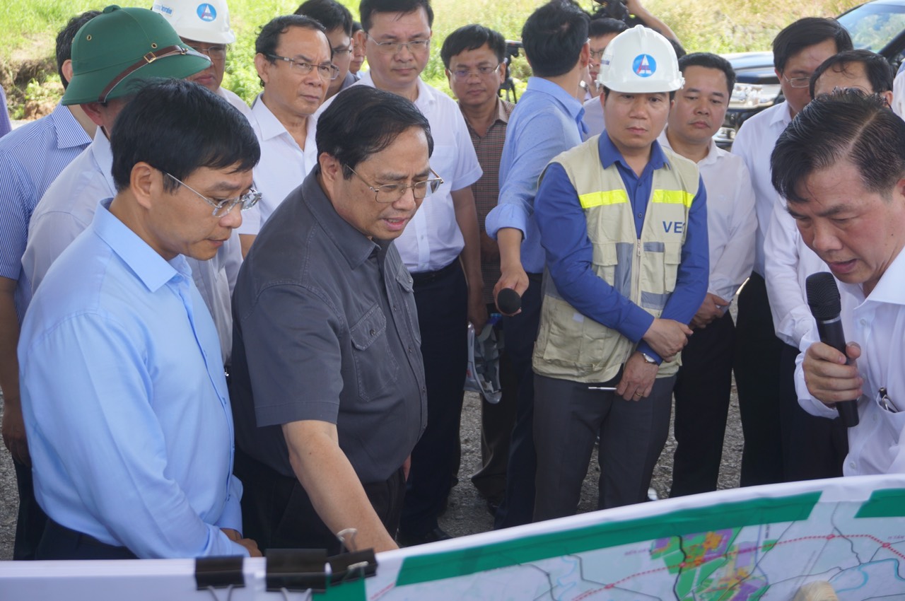 Đảm bảo tái định cư cho người dân TP HCM trước khi thu hồi đất cho dự án
