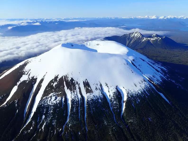 “Quái vật lửa” của Alaska bất ngờ biến dạng, cố xuyên thủng vỏ Trái Đất
