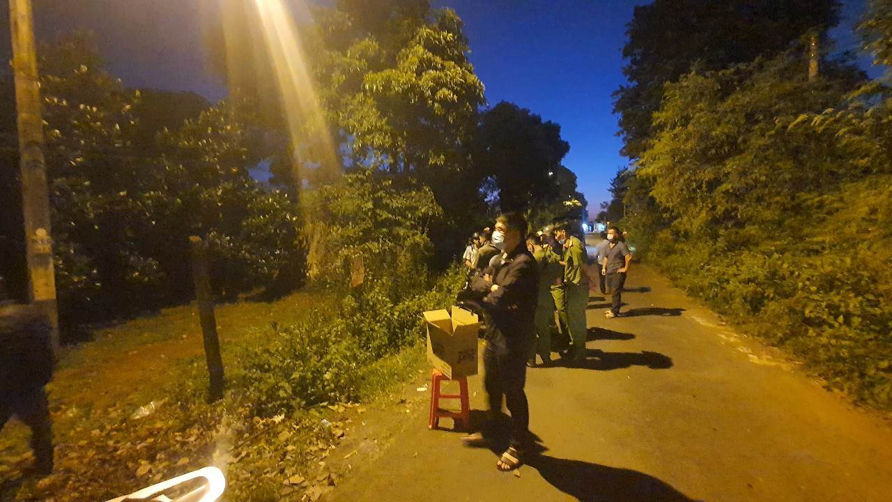 Phát hiện thi thể người đàn ông đang phân hủy trong rẫy vắng