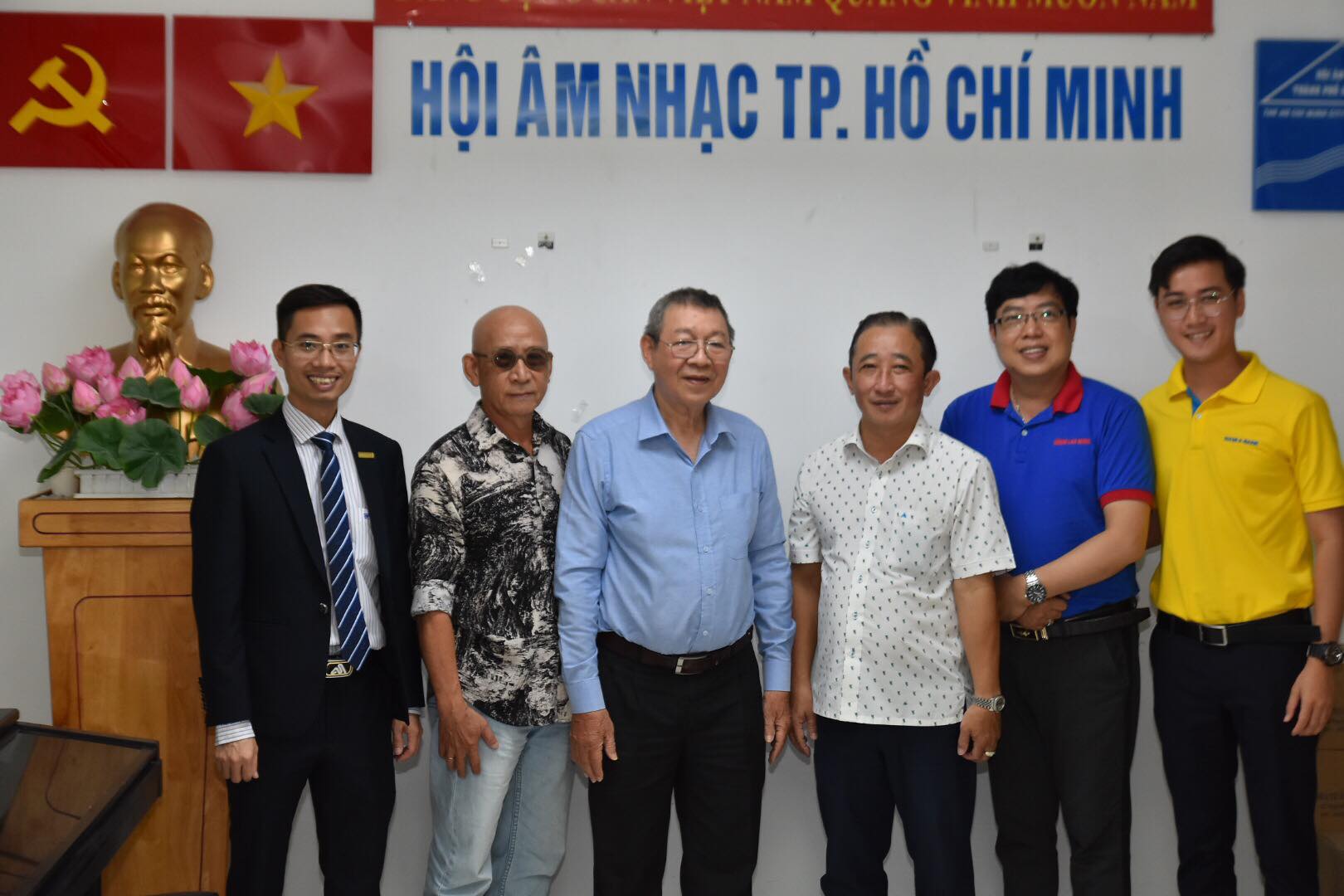 Mai V&agrave;ng nh&acirc;n &aacute;i thăm nhạc sĩ L&ecirc; Văn Lộc v&agrave; NSƯT - ca sĩ Nhất Sinh - Ảnh 3.