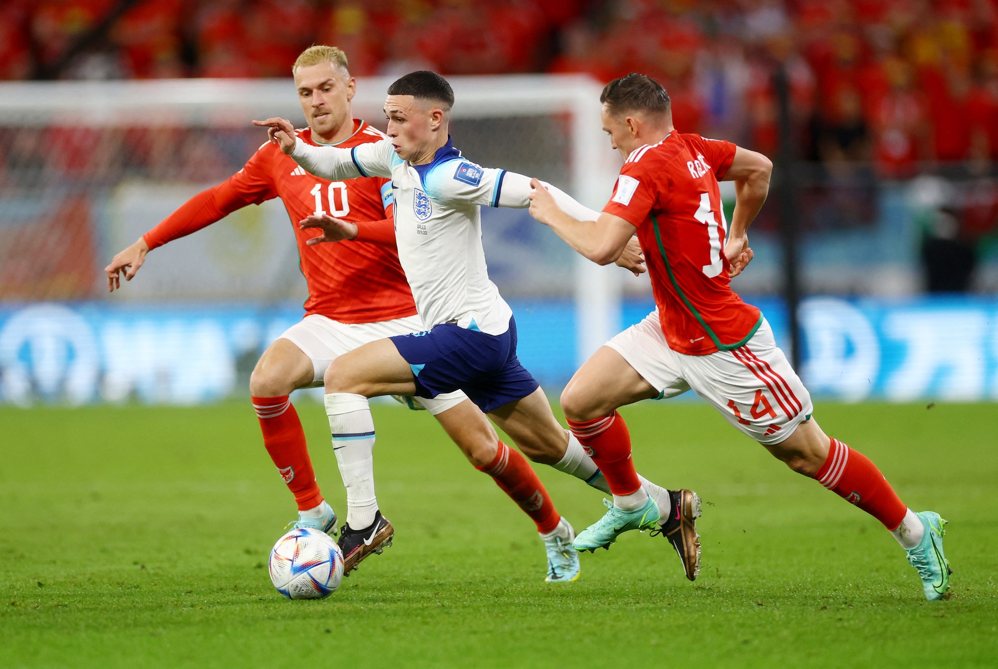 Đánh bại Xứ Wales 3-0, tuyển Anh vào vòng 1/8 cùng Mỹ