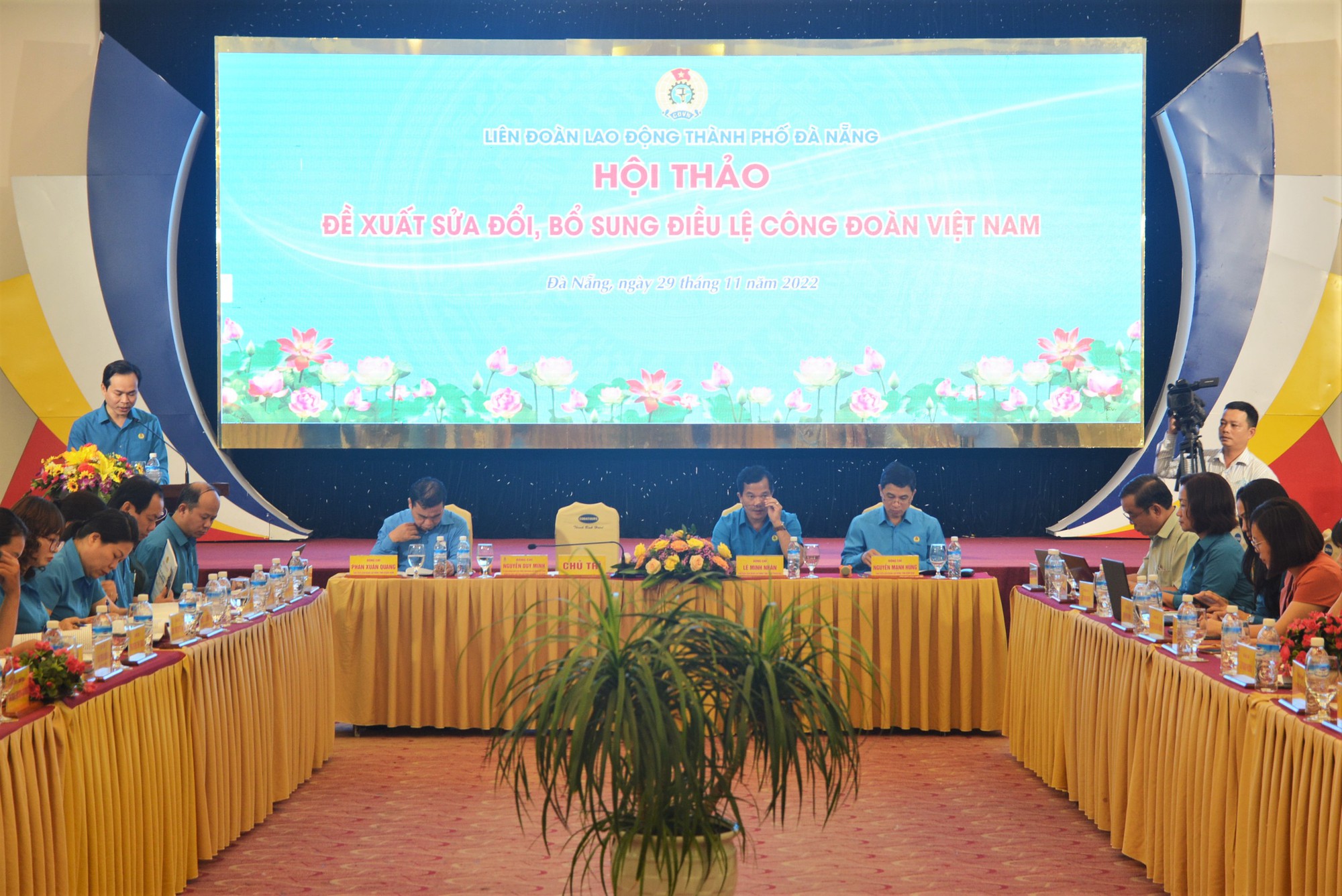 Nhiều đề xuất sửa đổi, bổ sung Điều lệ C&ocirc;ng đo&agrave;n Việt Nam - Ảnh 1.