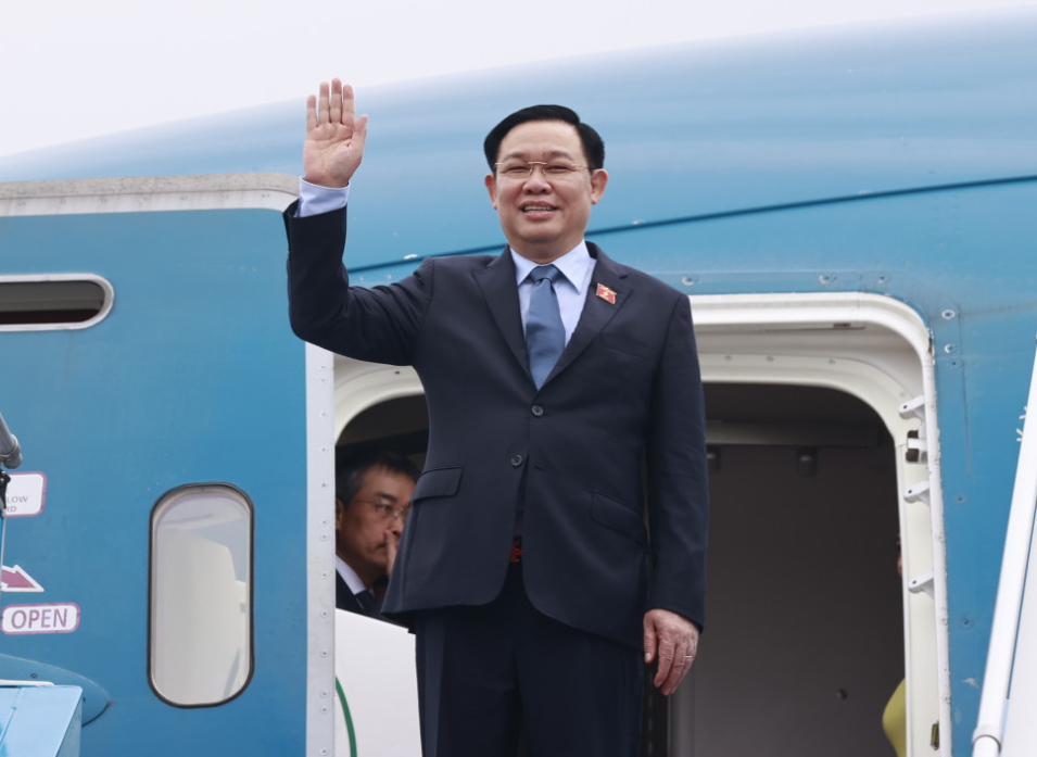Chủ tịch Quốc hội Vương Đình Huệ lên đường thăm chính thức Úc và New Zealand
