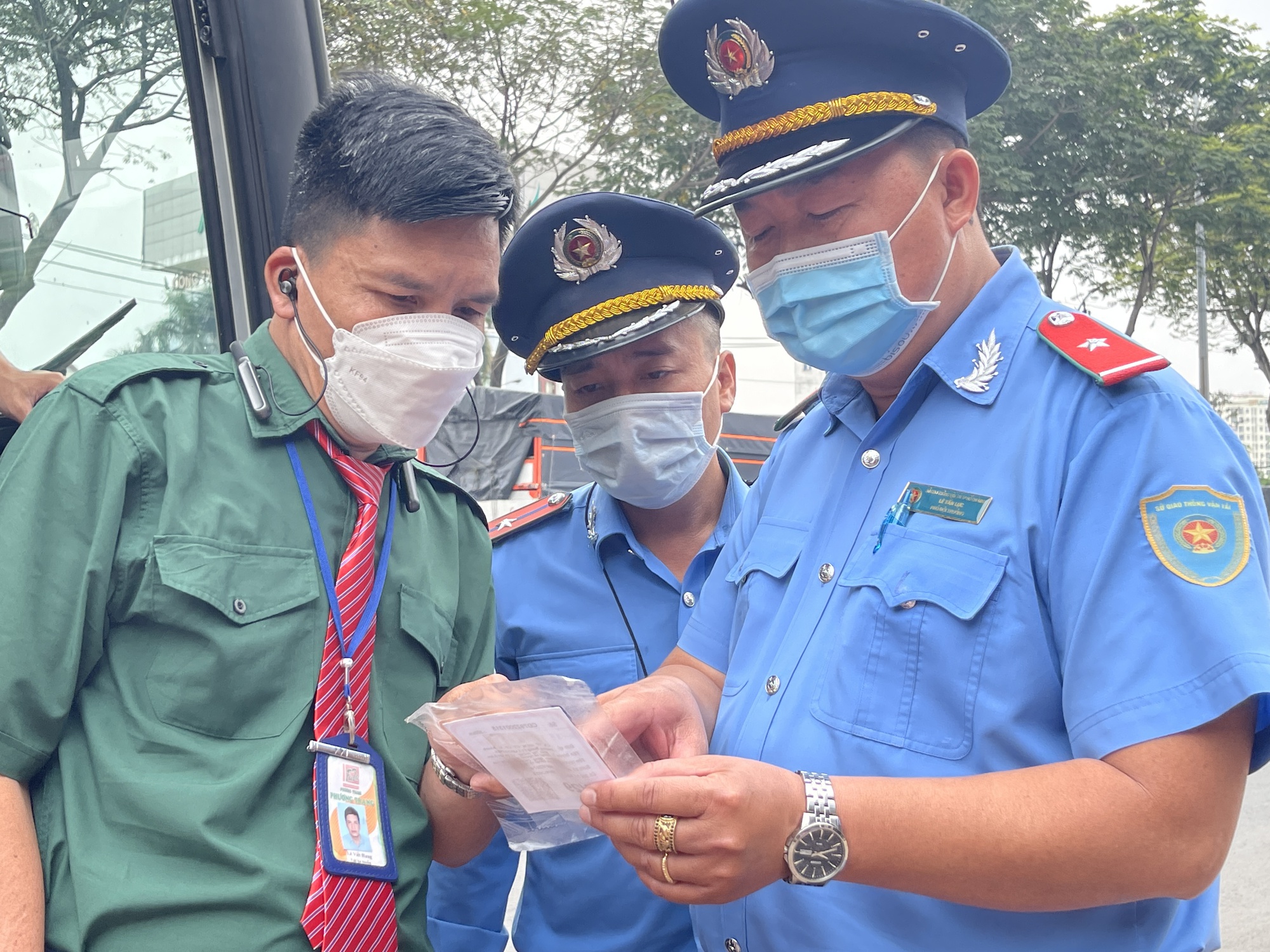Sau di dời bến xe Miền Đông: Nhiều tài xế bị xử lý