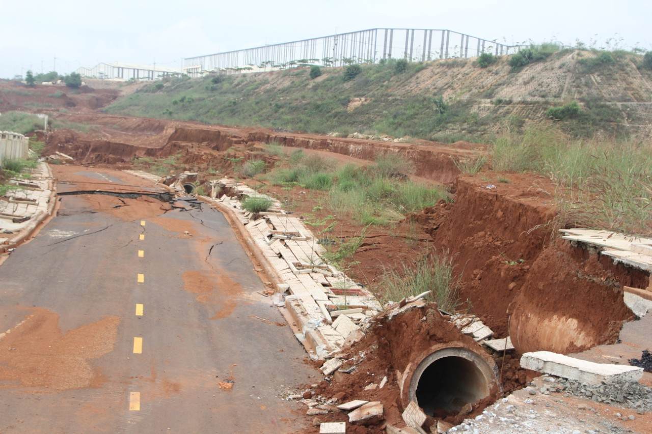 Bắt tạm giam 1 gi&aacute;m đốc li&ecirc;n quan đến dự &aacute;n gần ng&agrave;n tỉ - Ảnh 1.