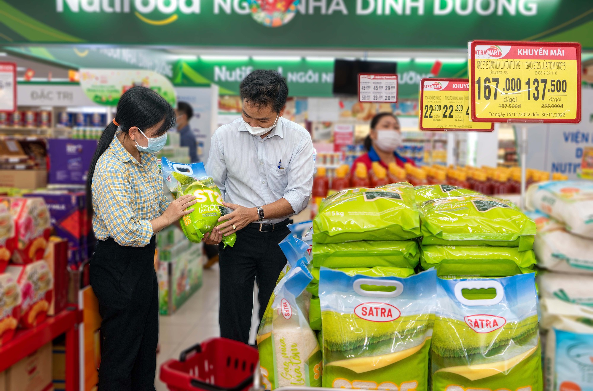 SATRA HƯỞNG ỨNG SHOPPING SEASON ĐỢT 2: Hơn 3.000 mặt hàng giảm giá đến 72% - Ảnh 2.