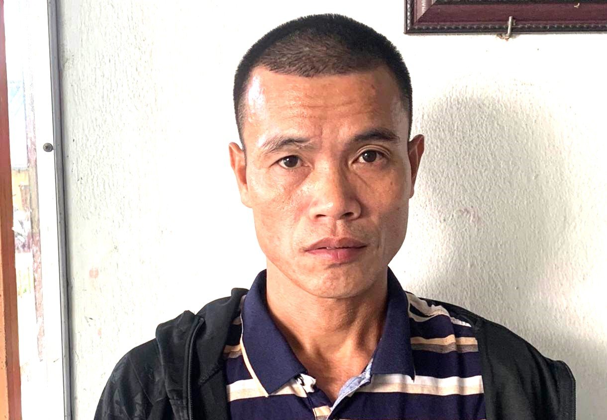 Phụ xe khách mang theo kiếm trong hành lý, chém tài xế trọng thương