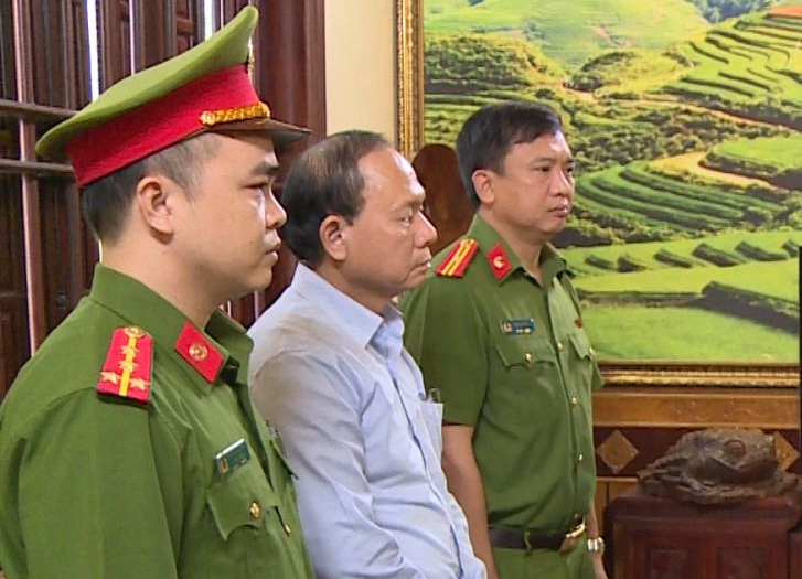Bắt Phó chủ tịch Hội Nông dân tỉnh Thanh Hóa