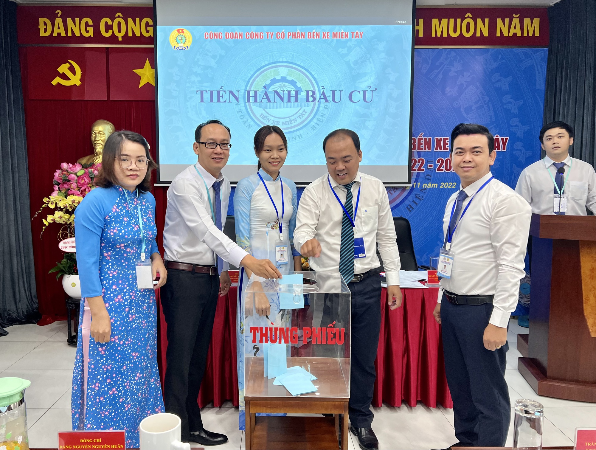 Công ty CP Bến xe Miền Tây: Hơn 1 tỉ đồng chăm lo cho người lao động