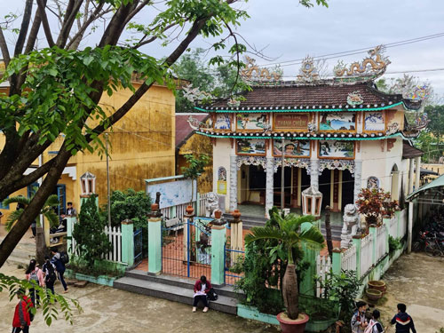 NHỮNG NGƯỜI MỞ ĐẤT: Ly kỳ Chúa Tiên Nguyễn Hoàng!