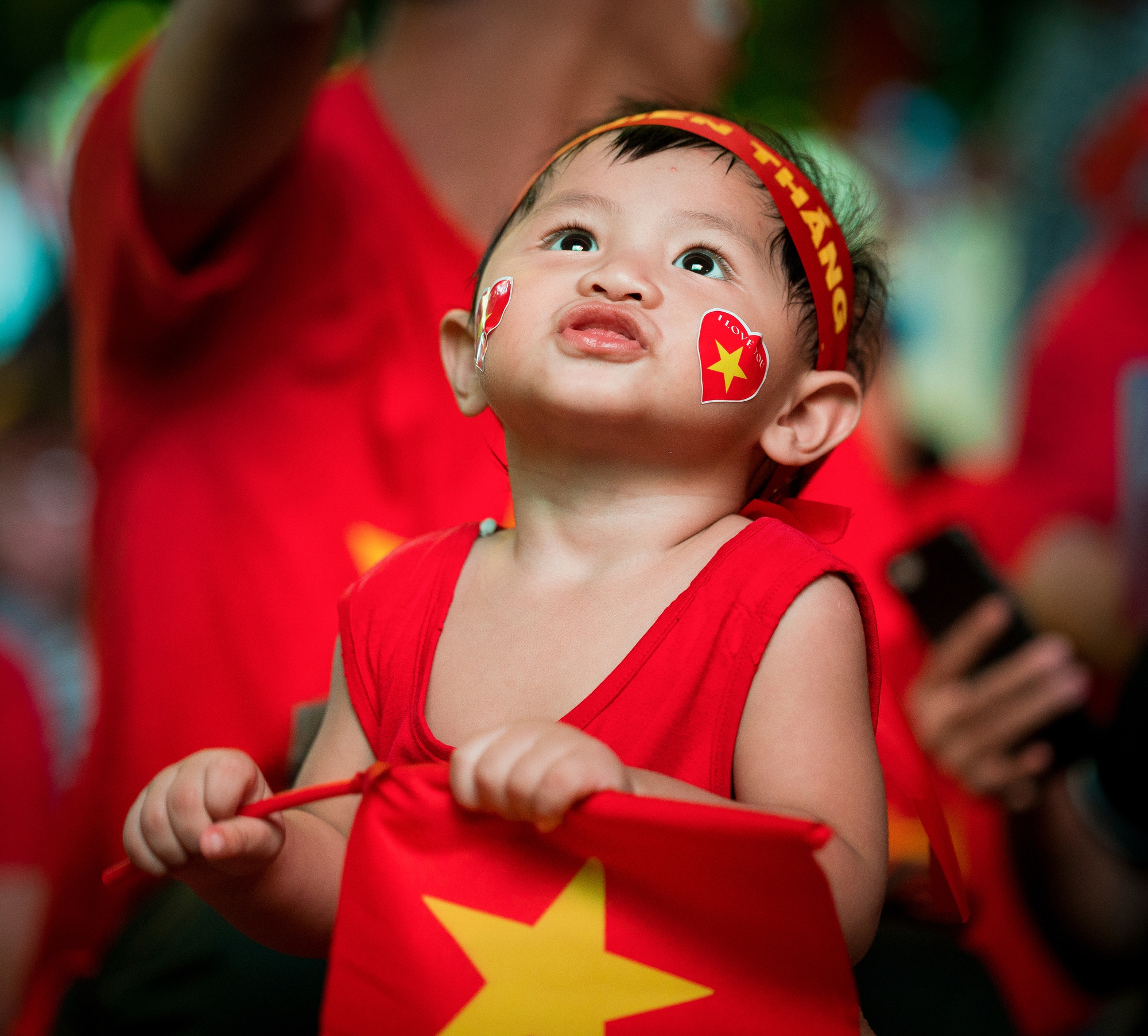 CUỘC THI ẢNH “THIÊNG LIÊNG CỜ TỔ QUỐC”: Đất nước tươi đẹp - Ảnh 2.