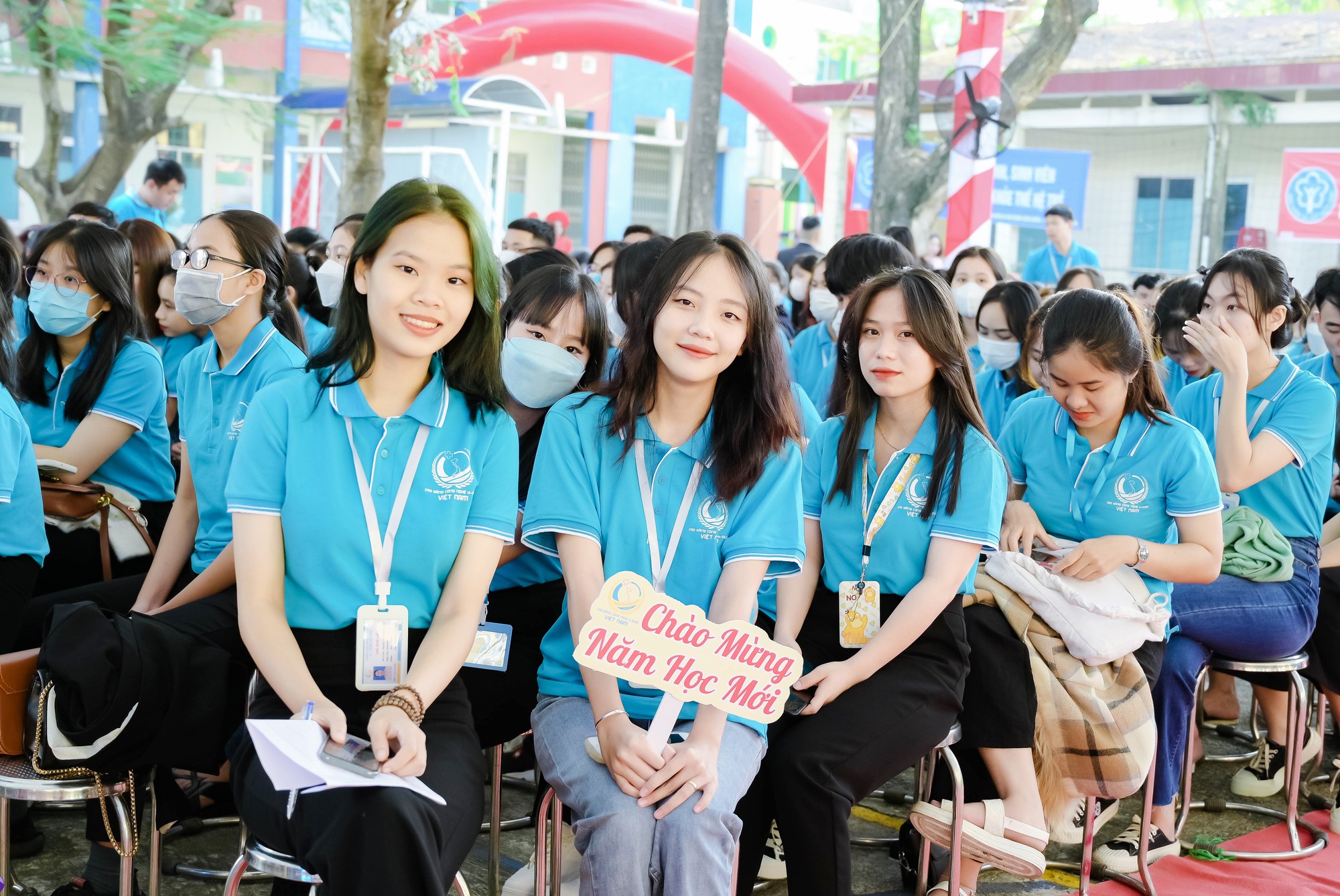 Trường Cao đẳng Công nghệ Y – Dược Việt Nam đón 739 tân sinh viên