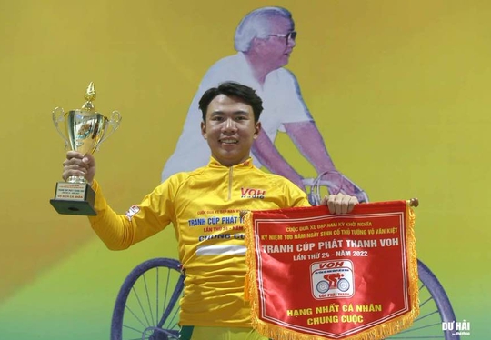 Đồng Th&aacute;p bảo vệ th&agrave;nh c&ocirc;ng &Aacute;o v&agrave;ng giải xe đạp C&uacute;p Nam Kỳ Khởi Nghĩa 2022 - Ảnh 2.