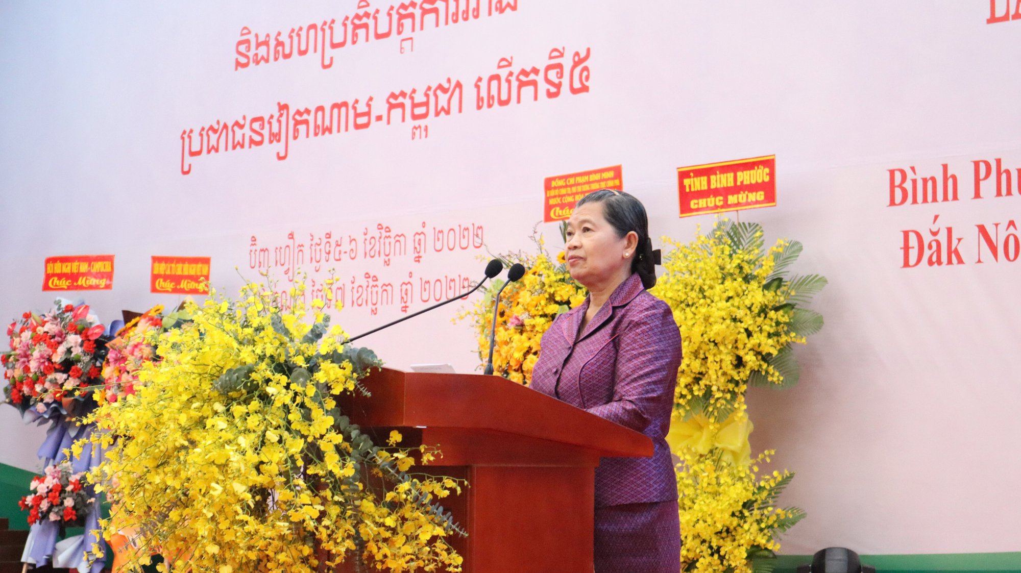 Gặp gỡ hữu nghị v&agrave; hợp t&aacute;c nh&acirc;n d&acirc;n Việt Nam - Campuchia lần thứ V - Ảnh 3.