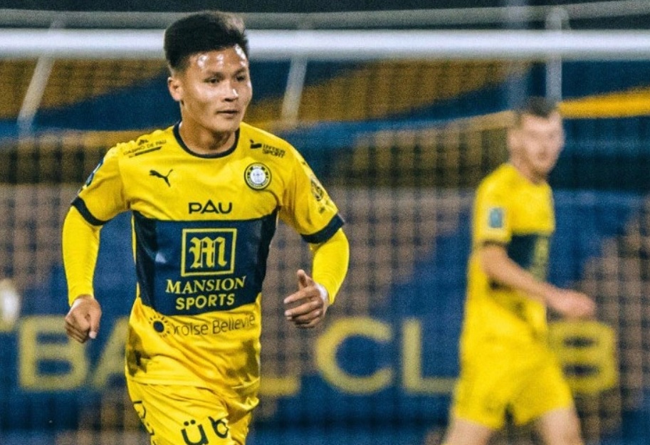 Quang Hải lại bị “lãng quên” ở Pau FC