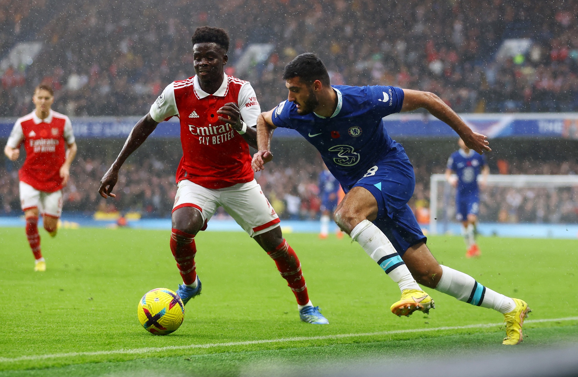 Thắng Chelsea tại Stamford Bridge, Arsenal đ&ograve;i lại ng&ocirc;i đầu Ngoại hạng - Ảnh 3.