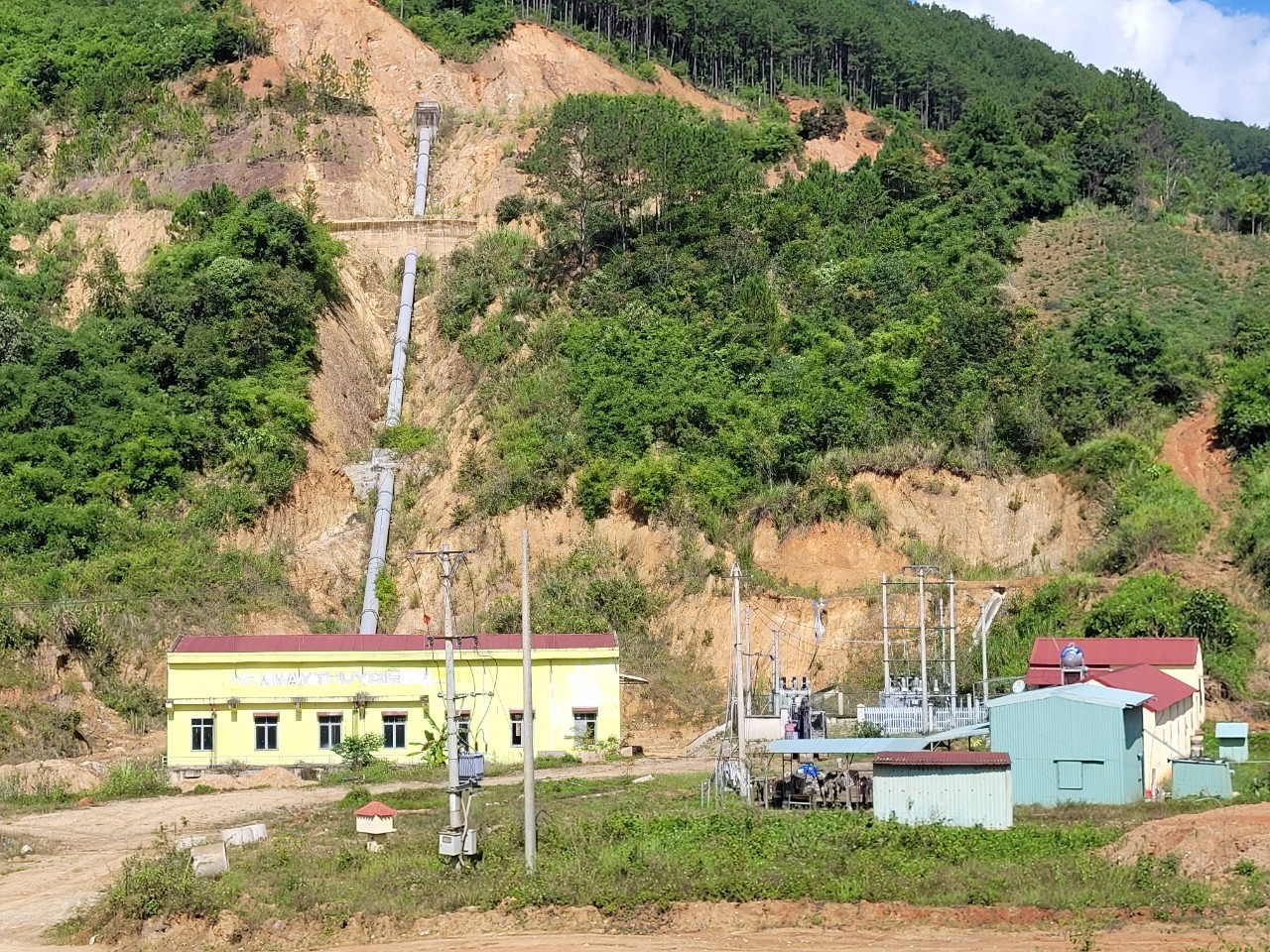 Thủy điện chưa vay được tiền, dân nghèo "dài cổ" chờ bồi thường