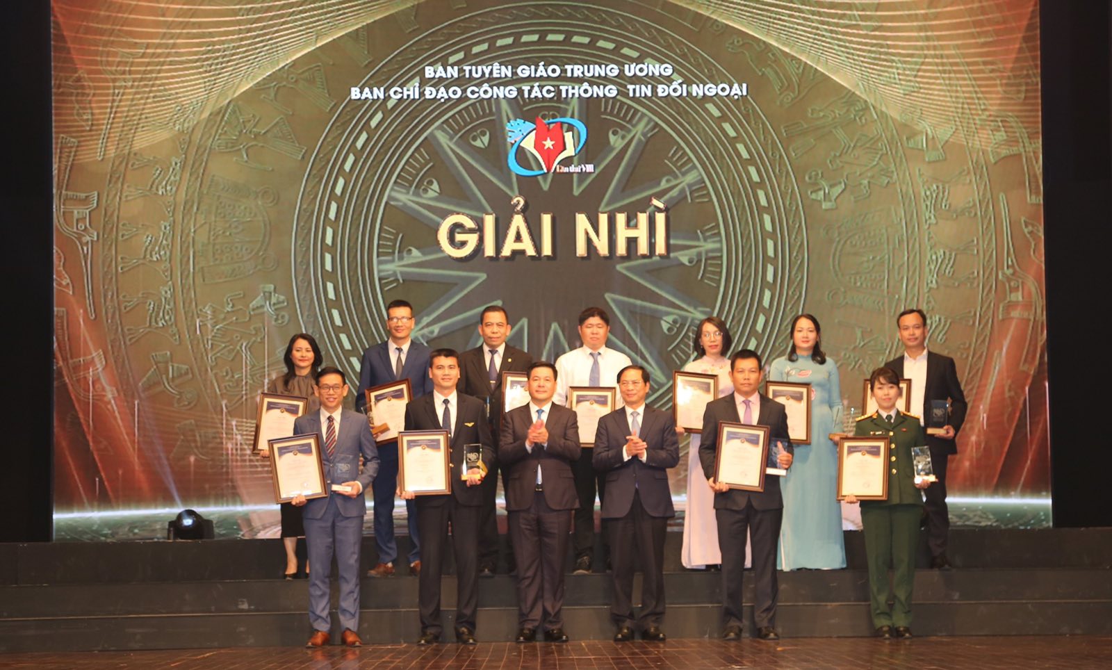 Phim an to&agrave;n bay của Vietnam Airlines vừa đoạt Giải thưởng to&agrave;n quốc về th&ocirc;ng tin đối ngoại c&oacute; g&igrave; đặc biệt? - Ảnh 1.