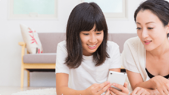Phụ huynh lúng túng khi con trẻ biết yêu