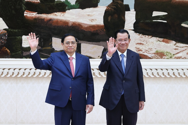 Thủ tướng Hun Sen đ&oacute;n Thủ tướng Phạm Minh Ch&iacute;nh thăm ch&iacute;nh thức Campuchia - Ảnh 2.