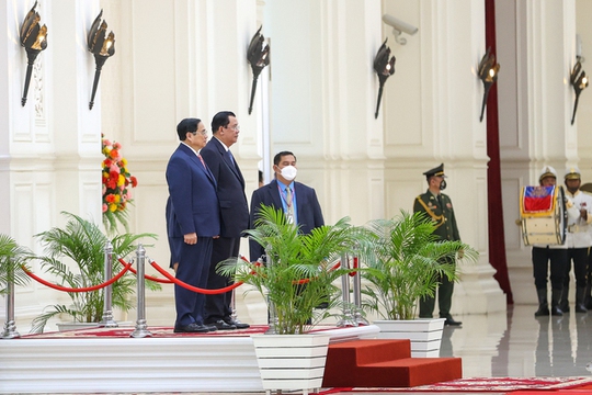 Thủ tướng Hun Sen đ&oacute;n Thủ tướng Phạm Minh Ch&iacute;nh thăm ch&iacute;nh thức Campuchia - Ảnh 5.