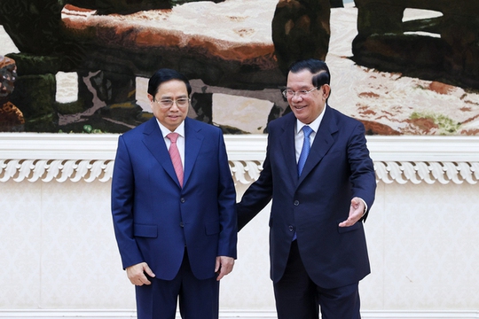 Thủ tướng Hun Sen đ&oacute;n Thủ tướng Phạm Minh Ch&iacute;nh thăm ch&iacute;nh thức Campuchia - Ảnh 3.