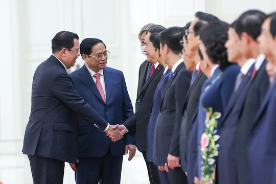Thủ tướng Hun Sen đ&oacute;n Thủ tướng Phạm Minh Ch&iacute;nh thăm ch&iacute;nh thức Campuchia - Ảnh 9.